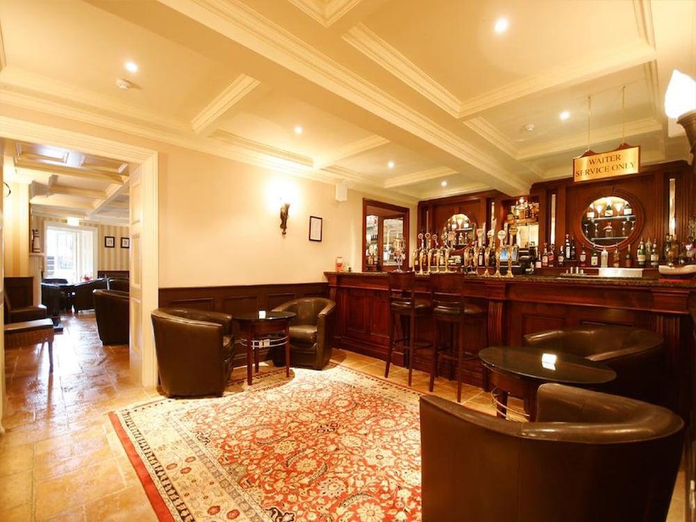 Hotel Finnstown Castle 4*